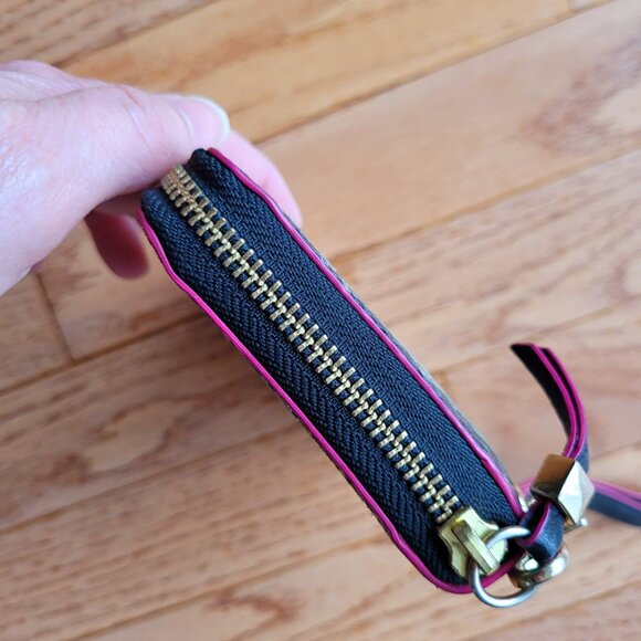 Stella & Dot Wallet Snakeskin Wristlet Full Zip - Picture 8 of 10